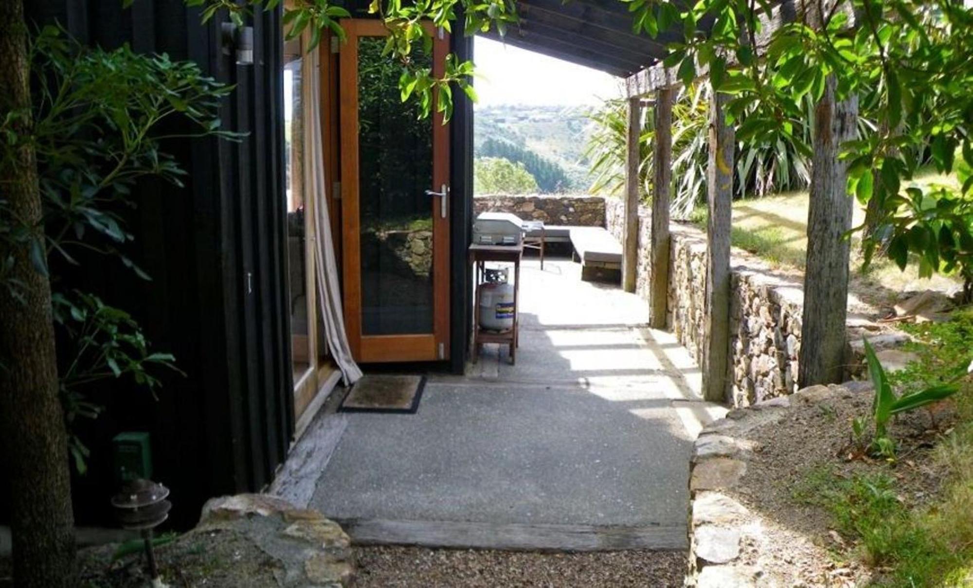 Отель The Loft At Cypress Ridge Estate Onetangi Экстерьер фото